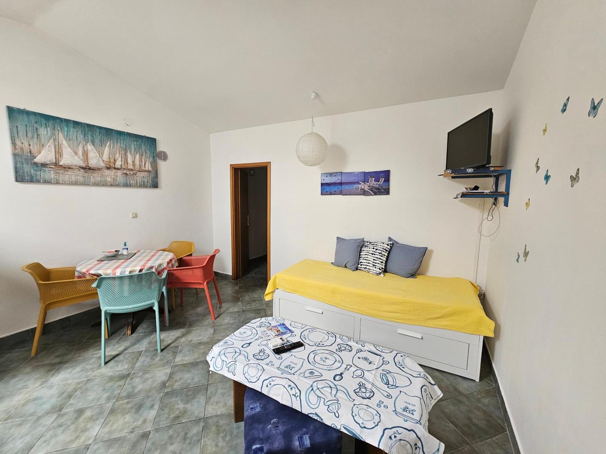 Apartments Aleksandra Раб Екстериор снимка