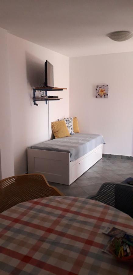Apartments Aleksandra Раб Екстериор снимка
