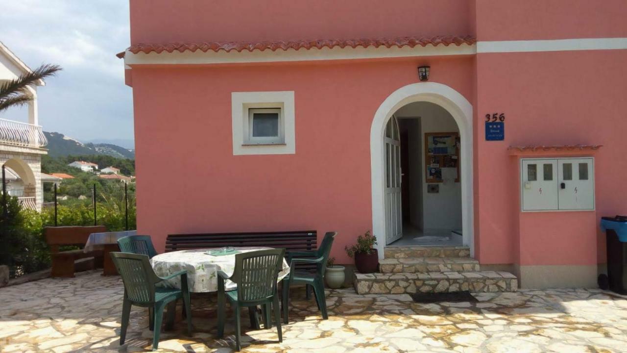 Apartments Aleksandra Раб Екстериор снимка